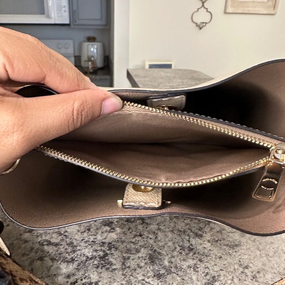 Coach Mollie Bucket bag and wallet - Picture 5 of 10